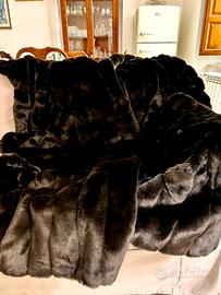 Plaid Luxury in Eco-Pelliccia