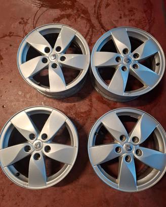CERCHI USATI RAGGIO 16 POLLICI RENAULT Megane - CP