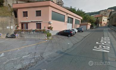 Vendita in Mele (GE) capannone+appartamento+box