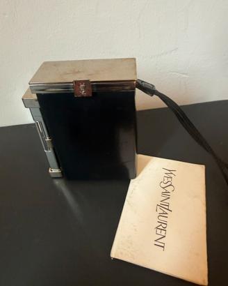 Porta sigarette con accendino Yves Saint laurent