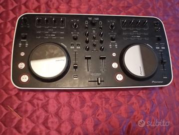 console Pioneer DDJ-ERGO dj controller 