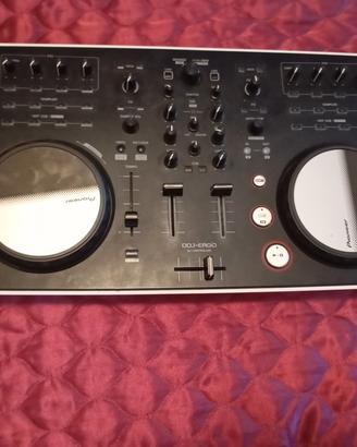 console Pioneer DDJ-ERGO dj controller 