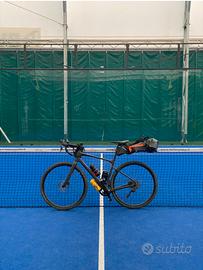 Bici Gravel Giant Revolt Advanced 3