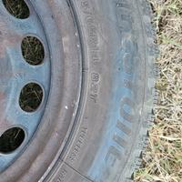 Gomme invernali Bridgestone X4 - 175/65 R14