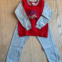 Pigiama Bambino taglia 5/6 anni.