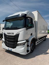 Iveco S WAY 360 Furgonato