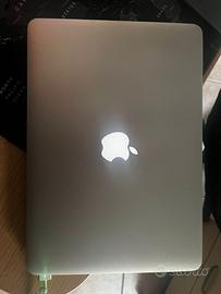 MacBook Air 13 pollici