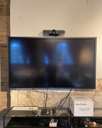 Monitor touch DELL di grandi dimensioni
