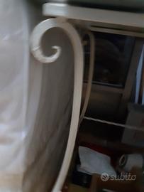 tavolo un ferro battuto