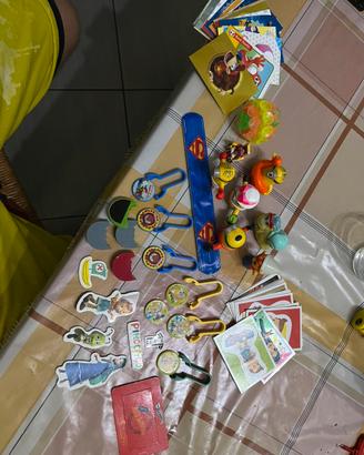 Misto giochi , calamite , cards e figurine