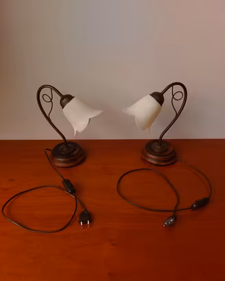 Coppia lampade da comodino a forma di fiore