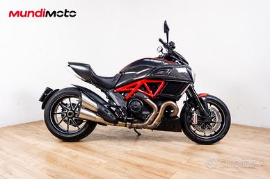 DUCATI DIAVEL 1198 CARBON - 2014