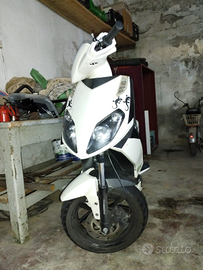 Aprilia Sport City 50 2T incidentato