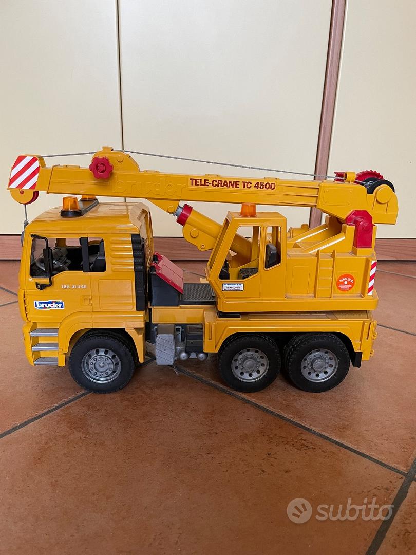 Toy Camion Bruder Con Gru BRUDER Autocarro Per Trasporto Legna