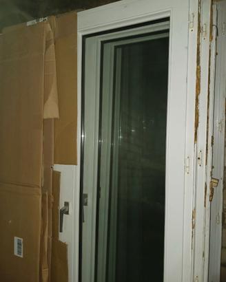 Infissi pvc H216 L138