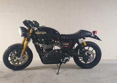 Triumph thruxton