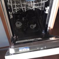 Lavastoviglie Indesit