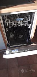 Lavastoviglie Indesit