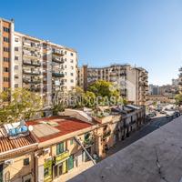 Comodo 3 vani mq 70 oltre Terrazzo zona Malaspina