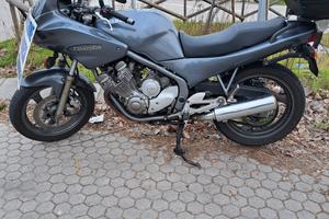 moto Yamaha 600