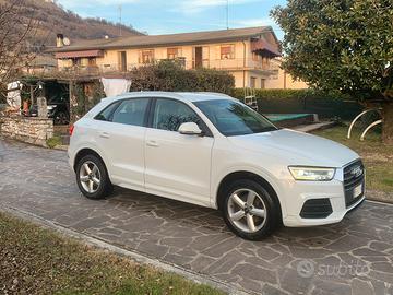 Audi Q3 4x4 2000cc, S-tronic,125.000km