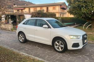 Audi Q3 4x4 2000cc, S-tronic,125.000km