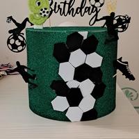 Torta di compleanno tema calcio