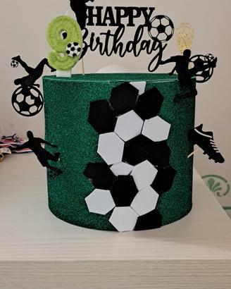 Torta di compleanno tema calcio