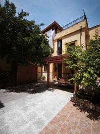 Villa unifamiliare piazza Margherita, Chiaiano, Na