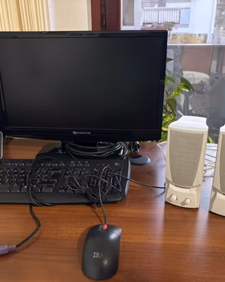 Pc, casse, tastiera e mouse