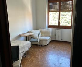 Camera in appartamento condiviso RHO