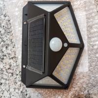 Luce solare da parete 