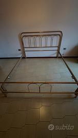 Struttura letto in ottone