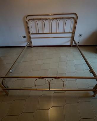 Struttura letto in ottone