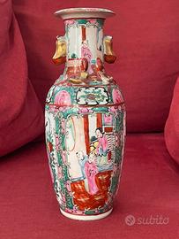 Vaso (1) in porcellana cinese Stile Rose Medallion