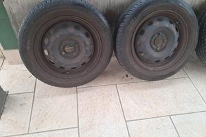 4 gomme con cerchi in ferro 