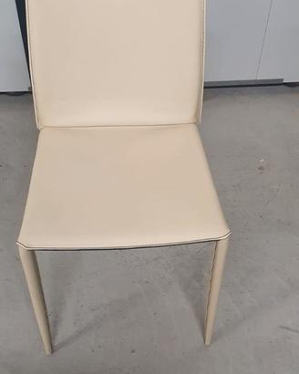 Sedia in pelle bianca