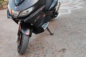 Aprilia SRV 850 anno 2014