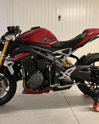 TRIUMPH SPEED TRIPLE 1200RS