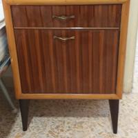 Comodino anno 50