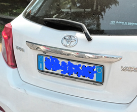 TOYOTA Yaris 1.0 5 porte