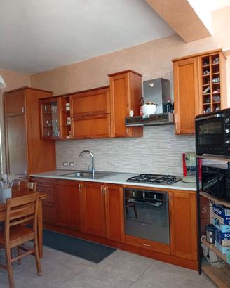 cucina legno massello mtr 3,60