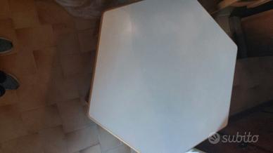 Tavolino basso in legno