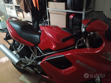 Ducati st4 del 2001