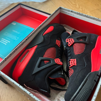 Air Jordan 4 Retro Red Thunder EU 45