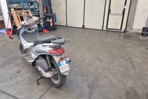 Beverly 250