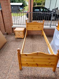 comodino e struttura letto singolo