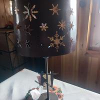 Lampada da tavolo in ferro brunito