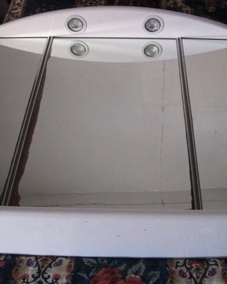 Specchiera bagno contenitore due luci e presa