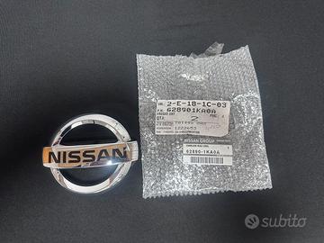Fregio logo stemma NISSAN nuovo originale